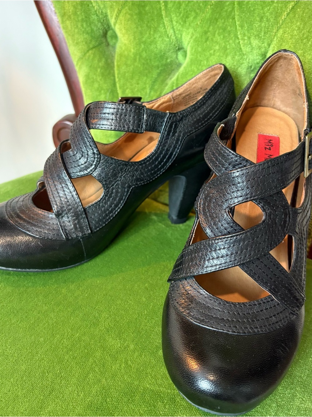 Miz Mooz Black Leather Cross-Strap Mary Jane Heels size 7